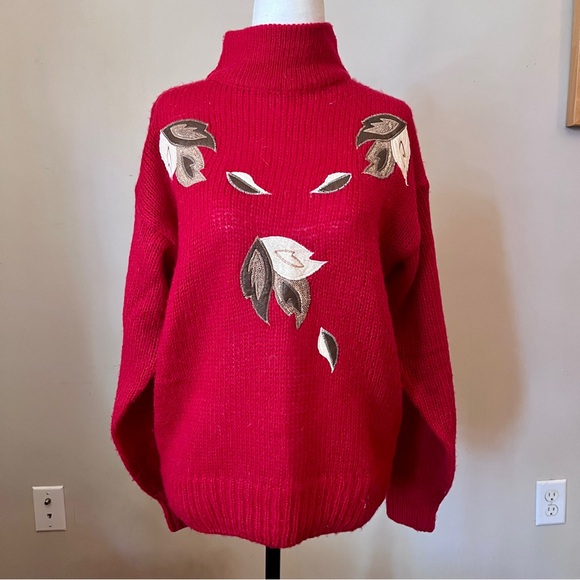 Vintage red jumper with leaf detailing - Picture 2 of 5